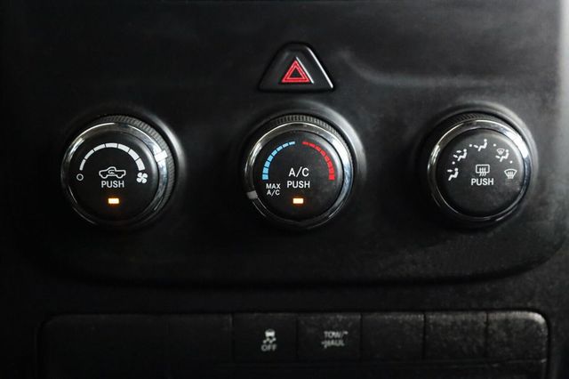 2015 Ram 1500 SLT - 23070710 - 33