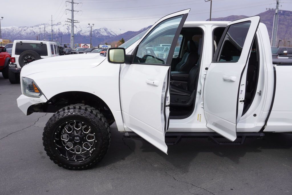 2015 Ram 1500 SPORT - 22997102 - 20