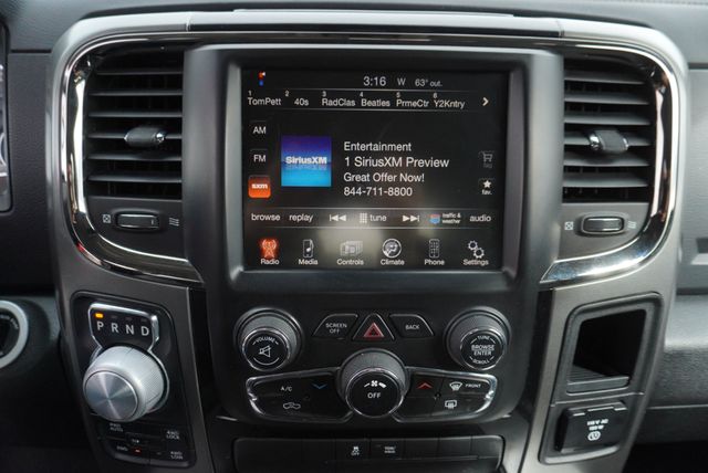 2015 Ram 1500 SPORT - 22997102 - 30