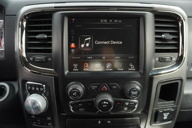 2015 Ram 1500 SPORT - 22997102 - 31