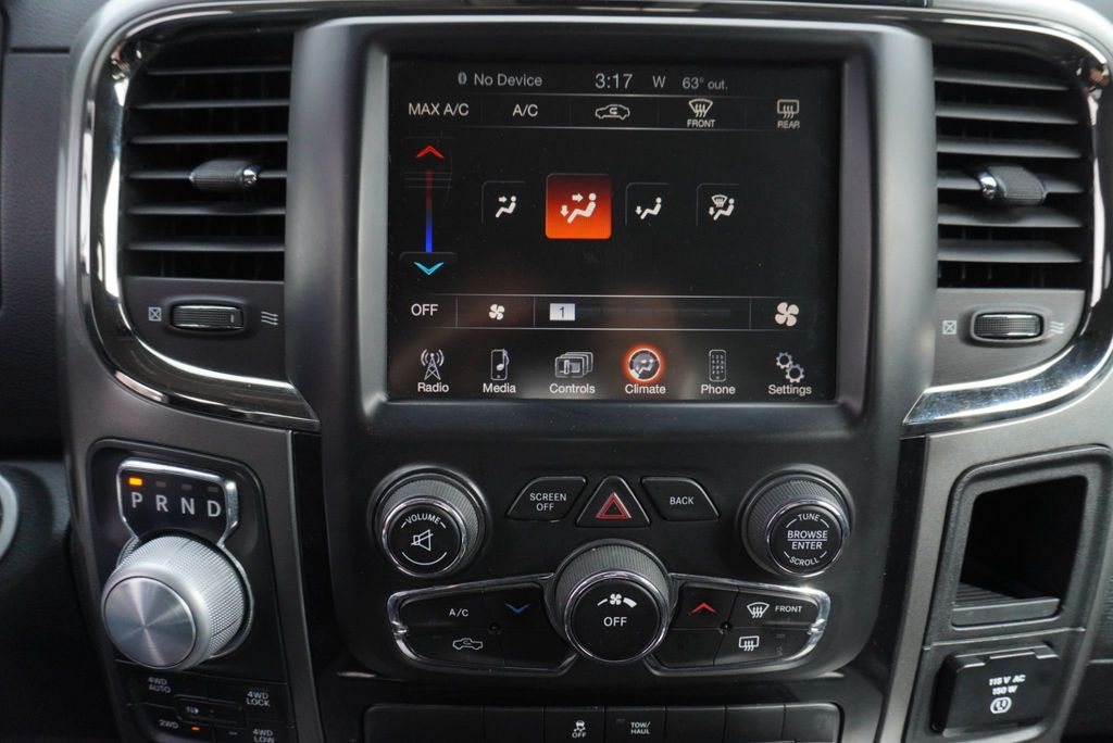 2015 Ram 1500 SPORT - 22997102 - 32