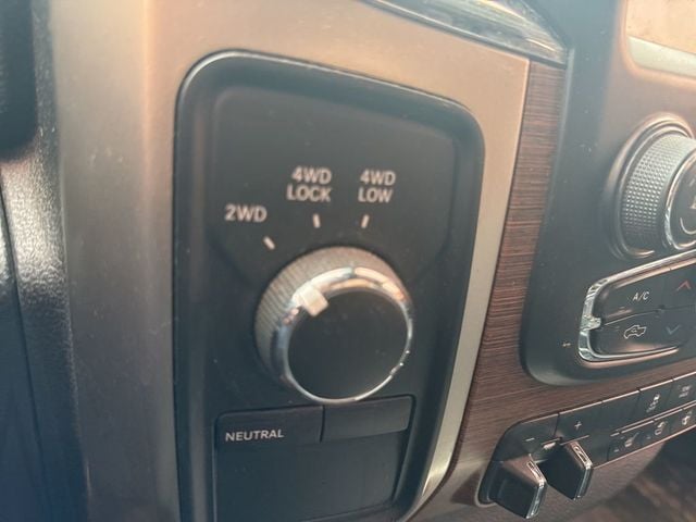 2015 Ram 2500 4WD Crew Cab 149" Laramie - 22990707 - 14