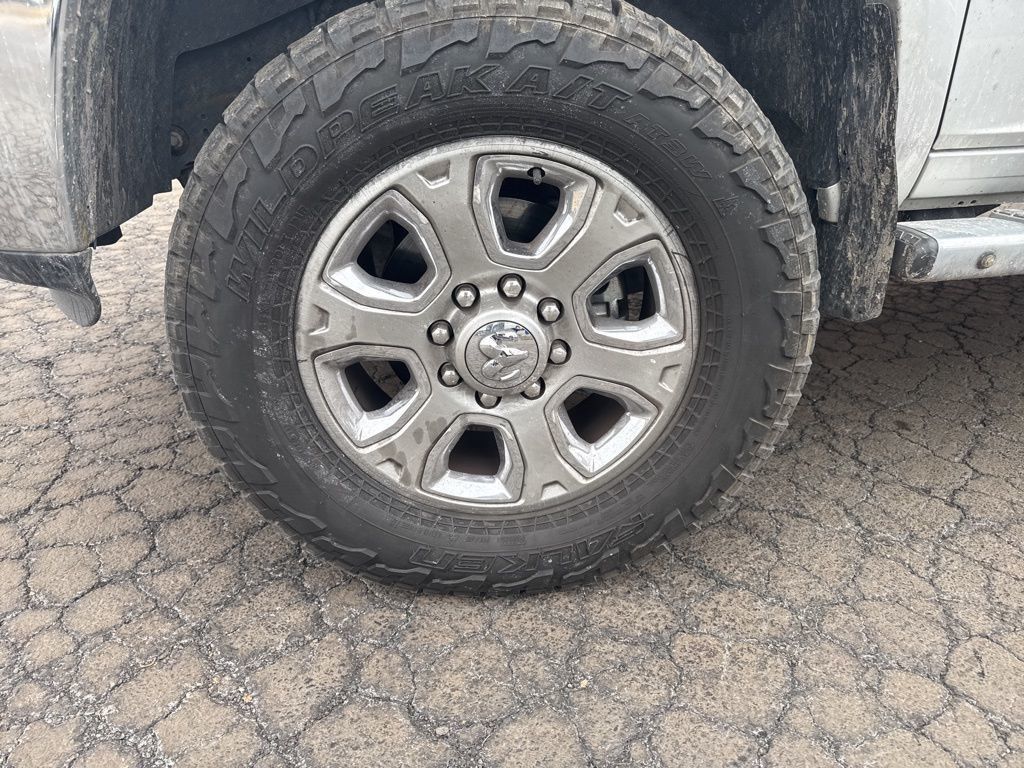 2015 Ram 2500 4WD Crew Cab 149" Laramie - 22990707 - 1