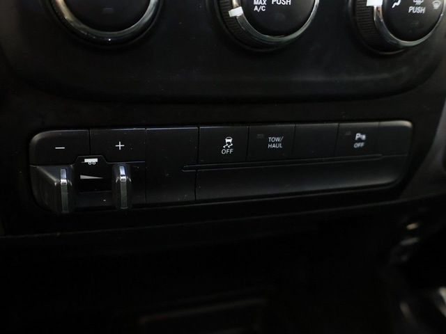 2015 Ram 2500 4WD Crew Cab 149" Tradesman - 23056357 - 39