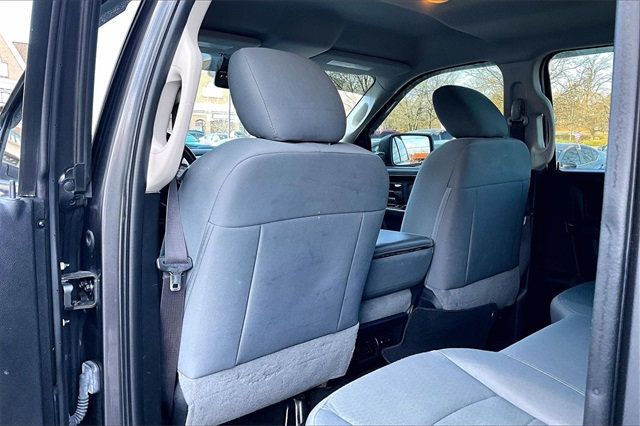 2015 Ram 2500 4WD Crew Cab 149" Tradesman - 22952863 - 17