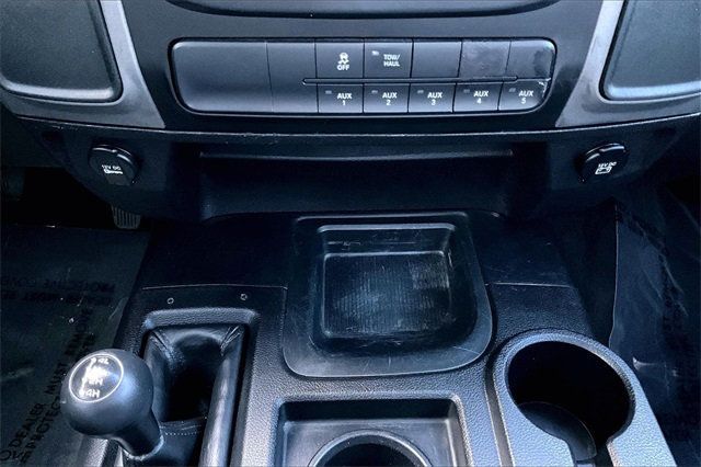 2015 Ram 2500 4WD Crew Cab 149" Tradesman - 22952863 - 24