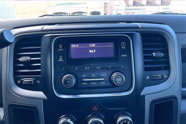 2015 Ram 2500 4WD Crew Cab 149" Tradesman - 22952863 - 25