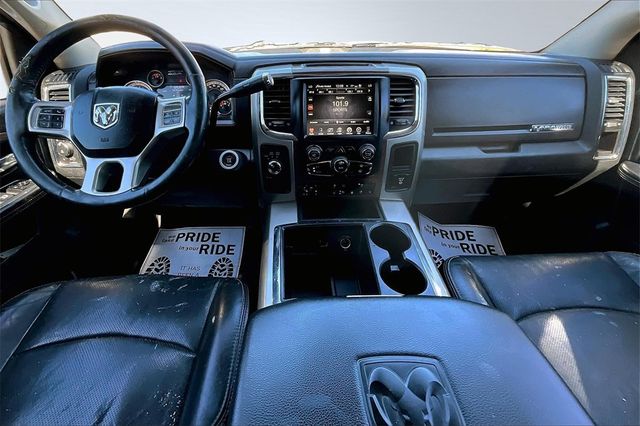 2015 Ram 2500 4WD Crew Cab 169" Laramie - 22916350 - 17