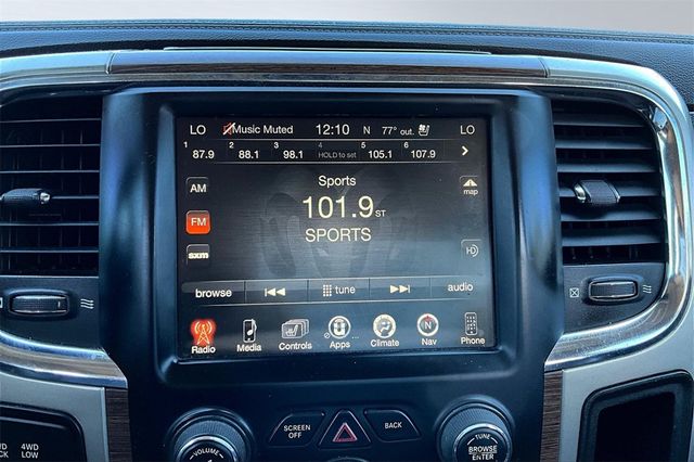 2015 Ram 2500 4WD Crew Cab 169" Laramie - 22916350 - 24