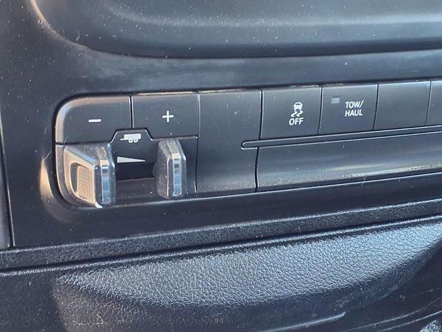 2015 Ram 2500 4WD Crew Cab 169" Tradesman - 22992799 - 26