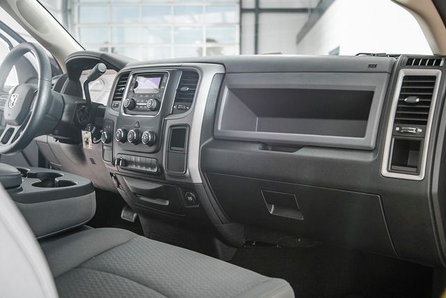 2015 Ram 2500 RAM 2500 TRADESMAN 4X4 6.4 HEMI * 9' READING UTILITY BED * - 17005667 - 18