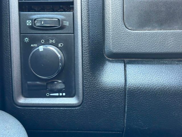 2015 Ram 3500 4X2 2dr Regular Cab 167.5 in. WB - 22933744 - 29