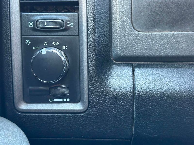 2015 Ram 3500 4X2 2dr Regular Cab 167.5 in. WB - 22933744 - 29