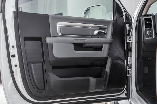 2015 Ram 4500 RAM 4500 * 6.7 CUMMINS * MANUAL * HAULER BODY * 1 OWNER - 15763344 - 29