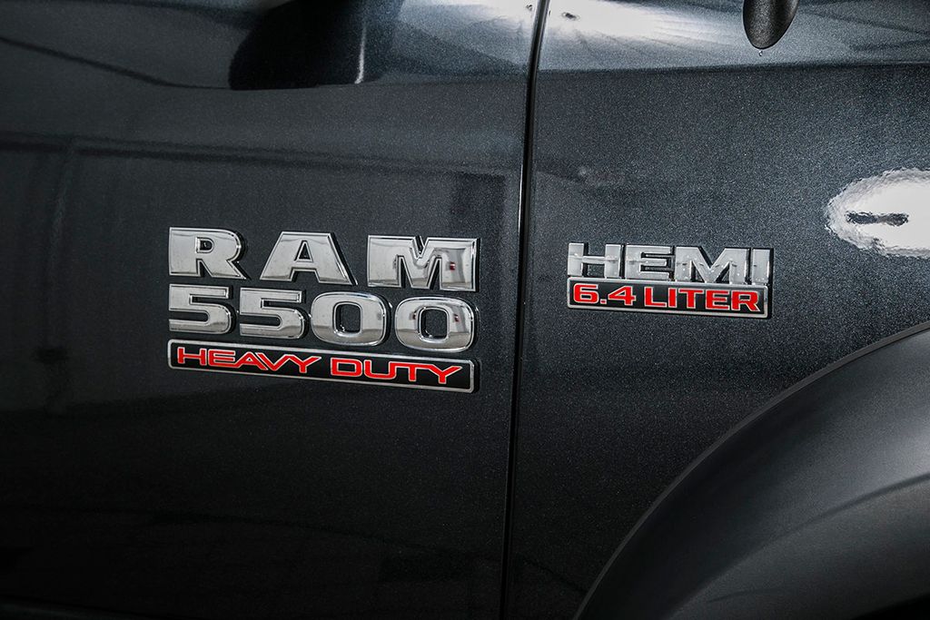2015 Ram 5500 5500 CREW CAB 4X4 * 6.4 HEMI * NEW 10' FLATBED W/ TOOLBOXES - 17206663 - 9