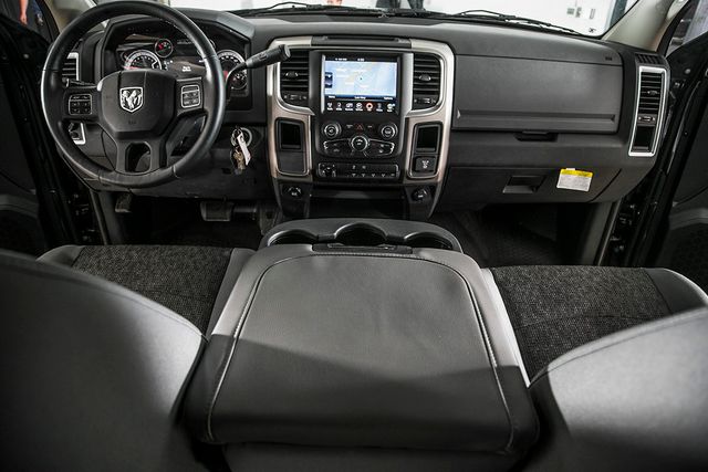 2015 Ram 5500 5500 CREW CAB 4X4 * 6.4 HEMI * NEW 10' FLATBED W/ TOOLBOXES - 17206663 - 19