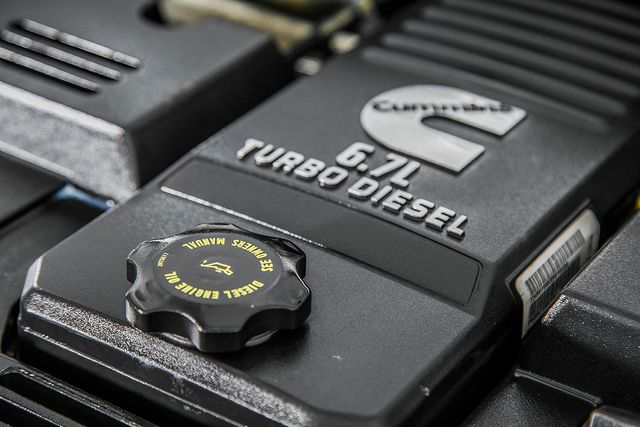 2015 Ram 5500 5500 REG CAB * 6.7 CUMMINS * 14' WORKPORT * TOW PKG * 1 OWNER - 17040398 - 14