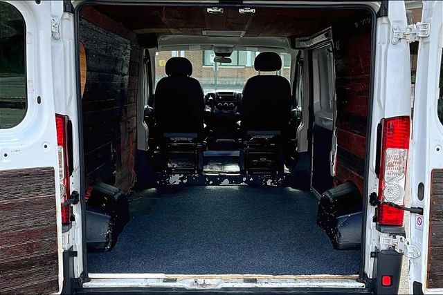 2015 Ram ProMaster Cargo Van 1500 Low Roof Van 3D - 22966434 - 27