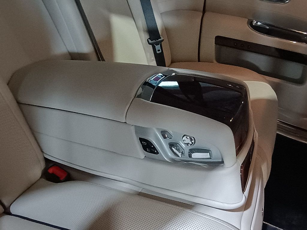 2015 Rolls-Royce Ghost 4dr Sedan Florida Car - 22943190 - 35