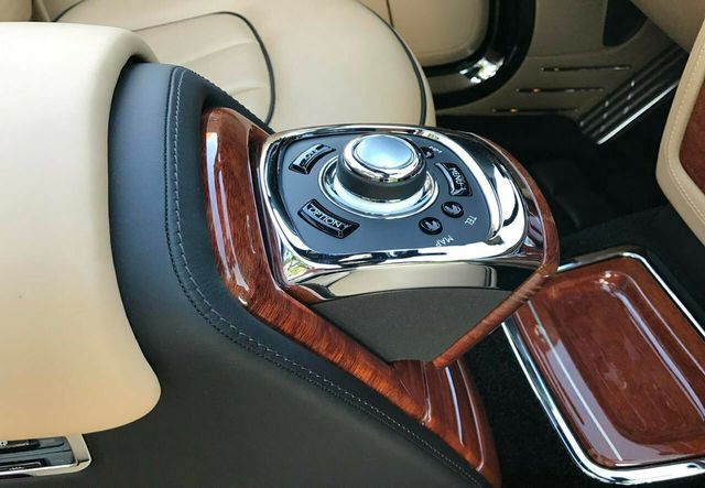 2015 Rolls-Royce Phantom Coupe 2dr Drophead - 16383427 - 18