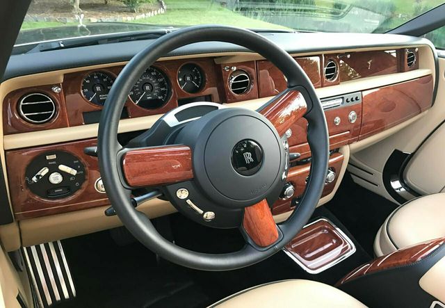 2015 Rolls-Royce Phantom Coupe 2dr Drophead - 16383427 - 21