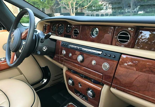 2015 Rolls-Royce Phantom Coupe 2dr Drophead - 16383427 - 22