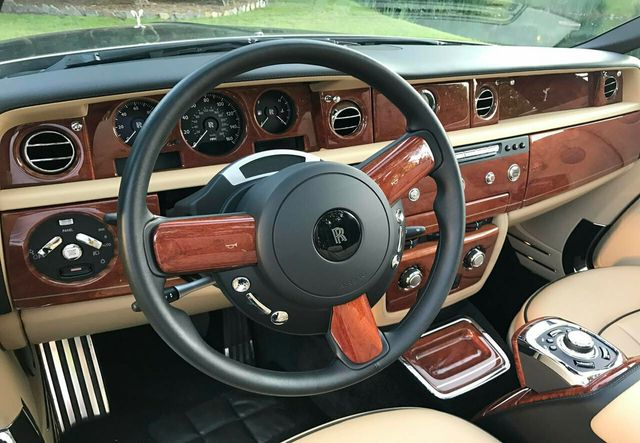 2015 Rolls-Royce Phantom Coupe 2dr Drophead - 16383427 - 6