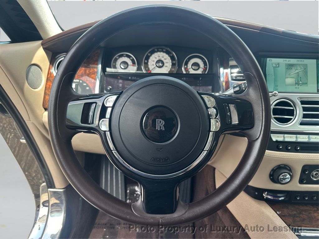 Rolls-Royce Wraith photo 17