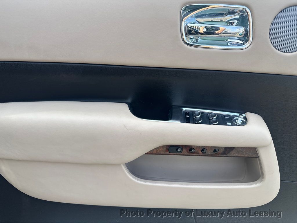 Rolls-Royce Wraith photo 20