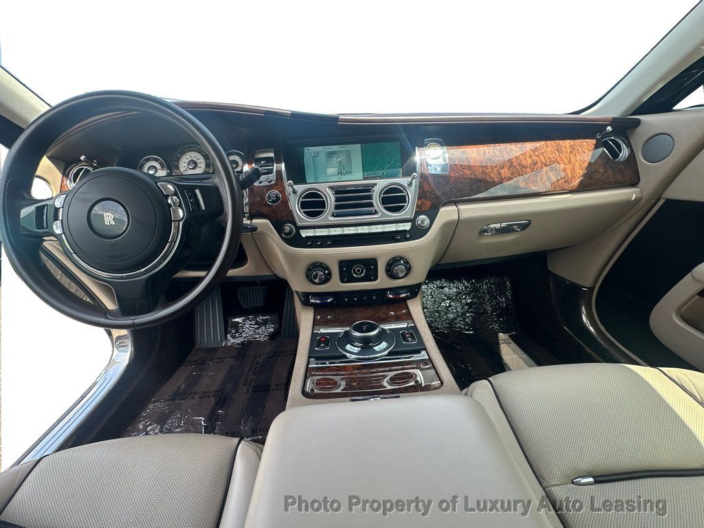 Rolls-Royce Wraith photo 22