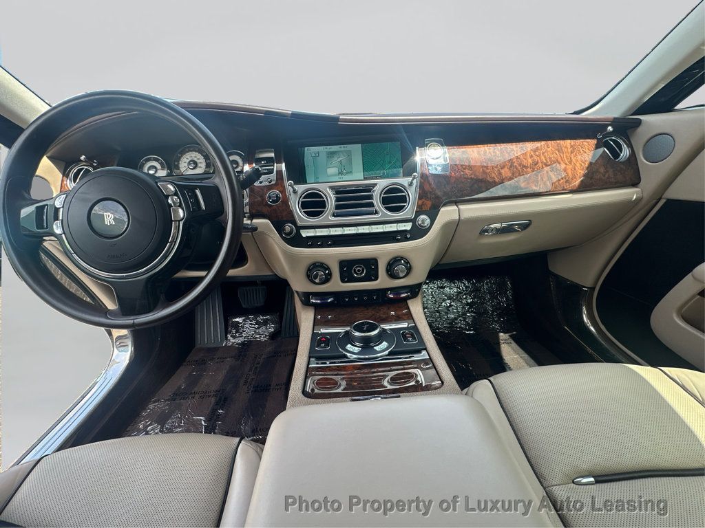 Rolls-Royce Wraith photo 23