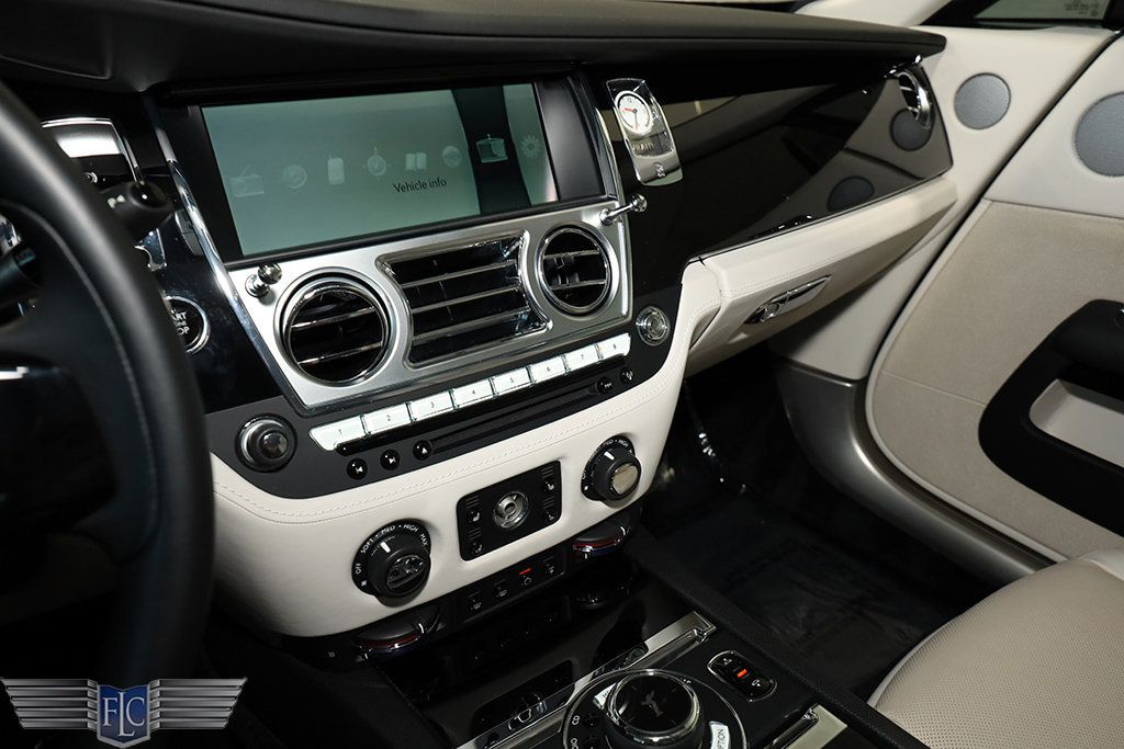 2015 Rolls-Royce Wraith 2dr Coupe - 22975127 - 23