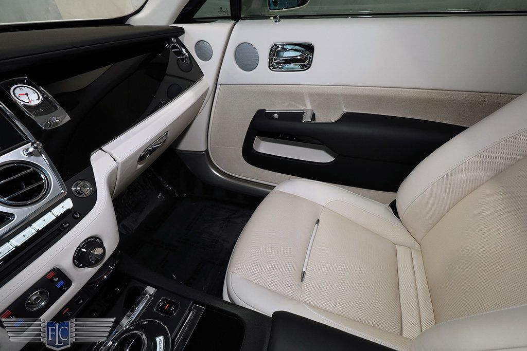 2015 Rolls-Royce Wraith 2dr Coupe - 22975127 - 24