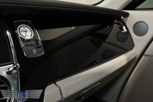 2015 Rolls-Royce Wraith 2dr Coupe - 22975127 - 31