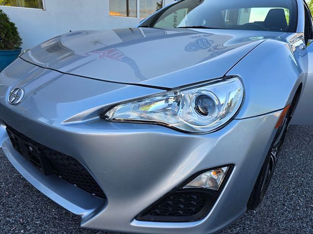 2015 Scion FR-S 2dr Coupe Automatic - 23014818 - 16