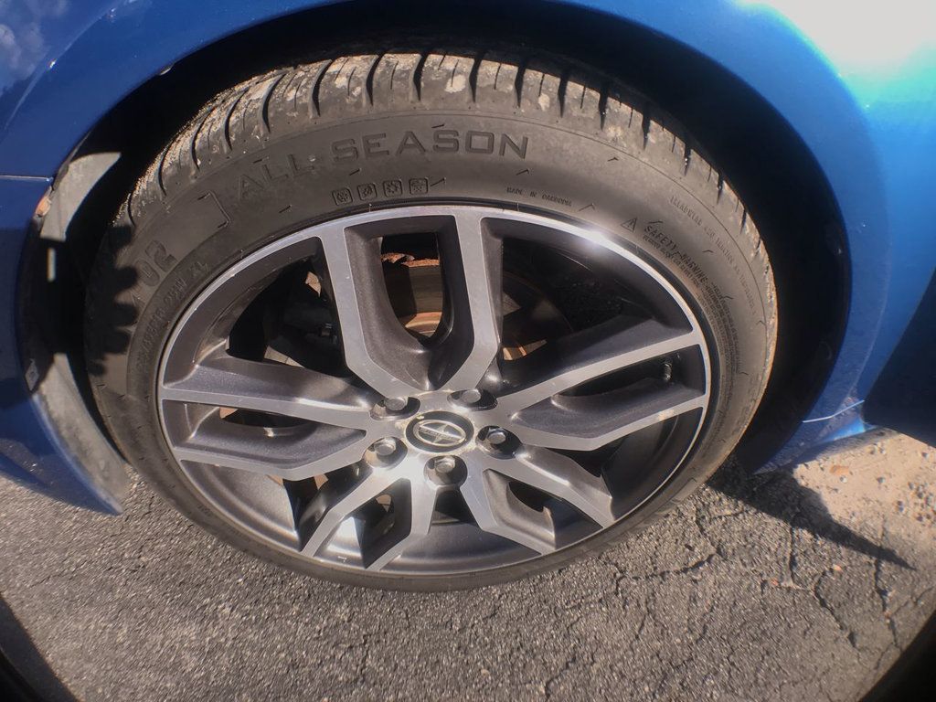 2015 Scion tC Base photo 10