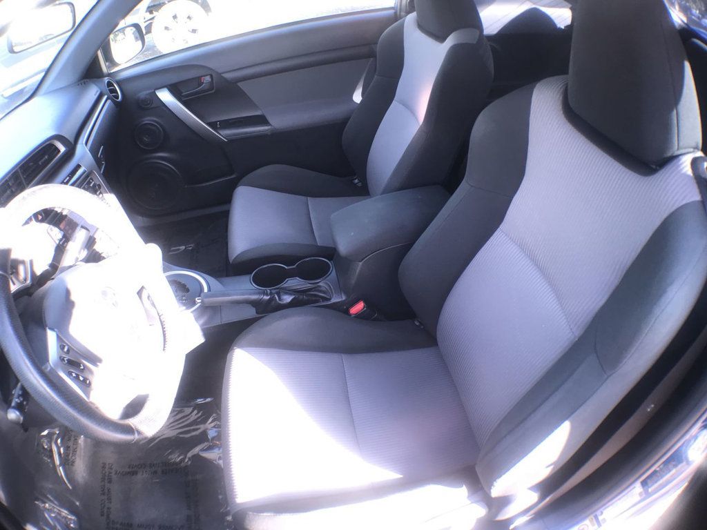 2015 Scion tC Base photo 14