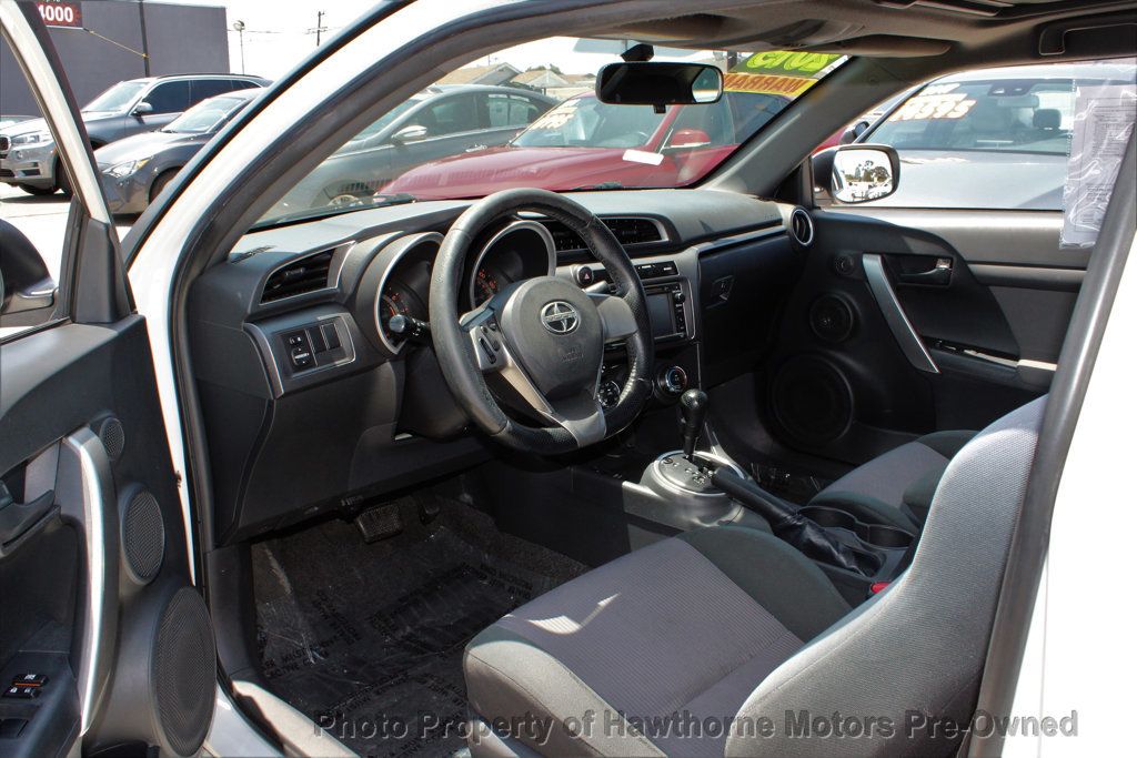 2015 Scion tC Base photo 13