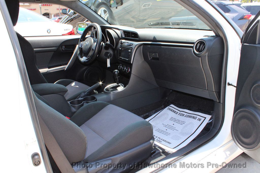 2015 Scion tC Base photo 14