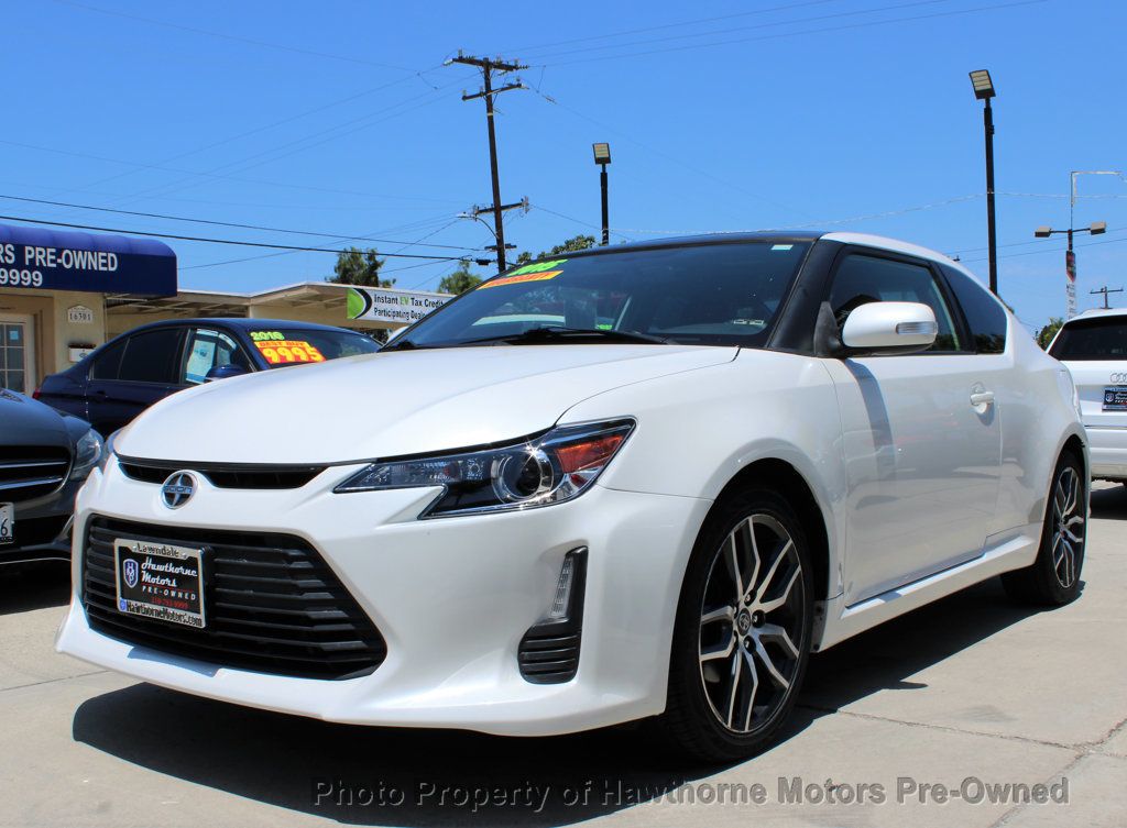 2015 Scion tC Base photo 2