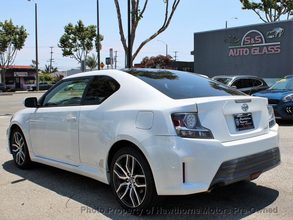 2015 Scion tC Base photo 5