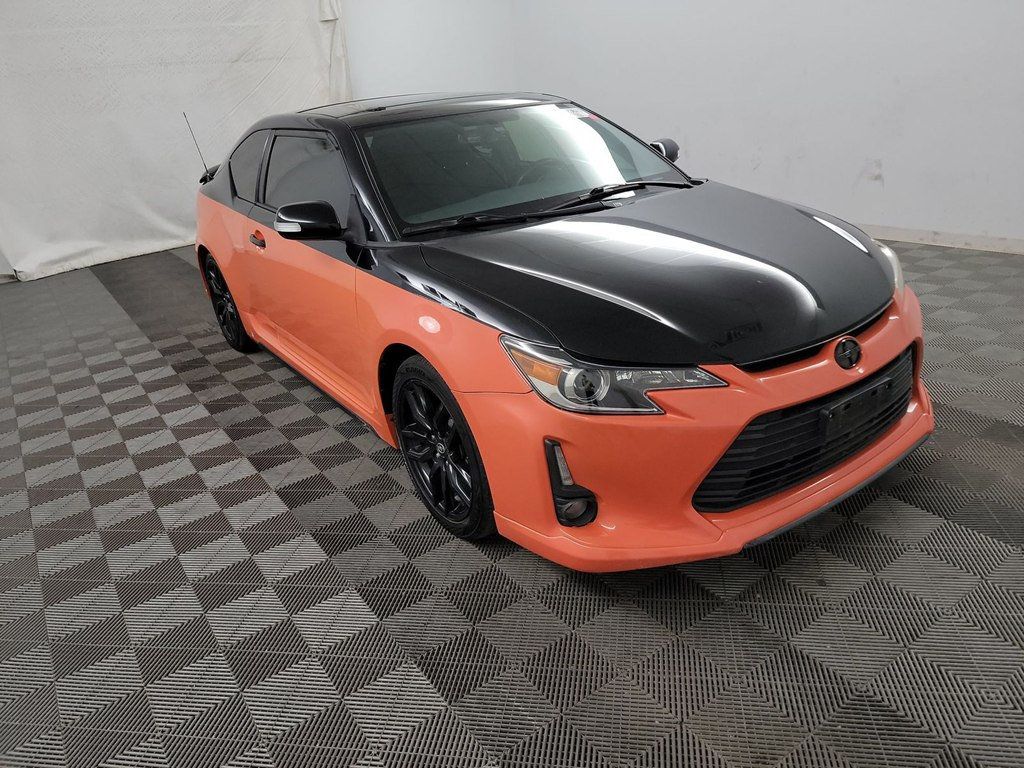 2015 Scion tC photo 2