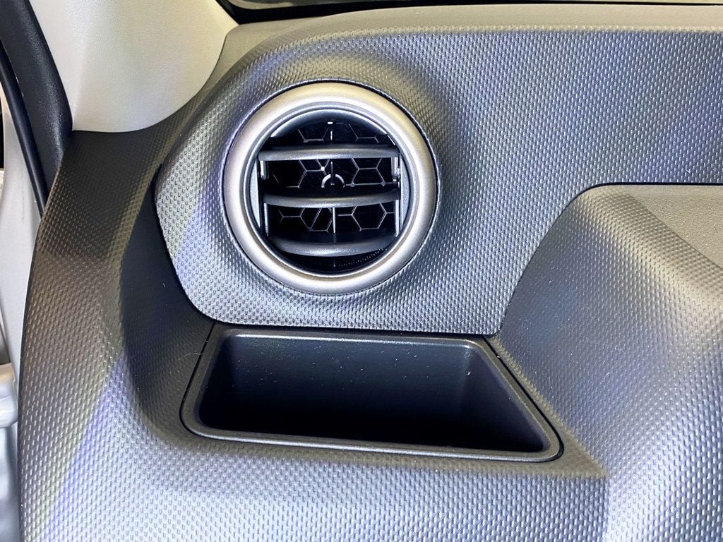 2015 Scion xB 5dr Wagon Automatic - 22926148 - 21