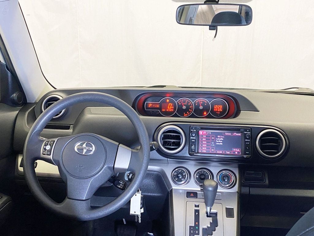 2015 Scion xB 5dr Wagon Automatic - 22926148 - 39