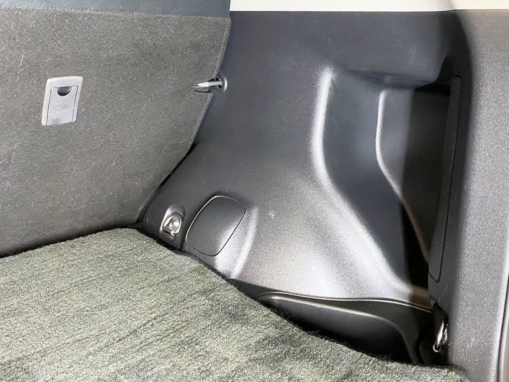 2015 Scion xB 5dr Wagon Automatic - 22926148 - 49