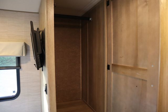 2015 Sprinter Sprinter Chassis-Cabs 2WD Reg Cab 170 - 22392843 - 14