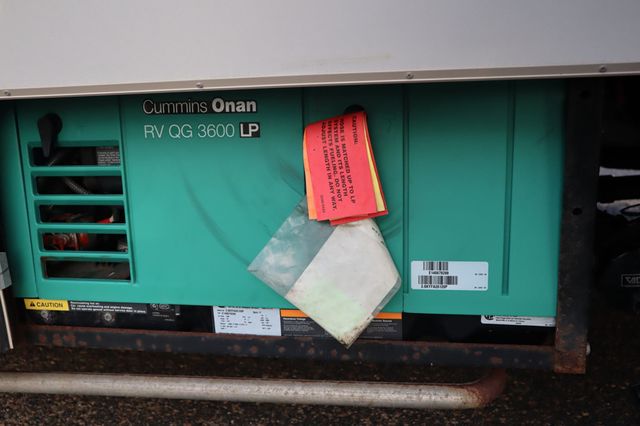 2015 Sprinter Sprinter Chassis-Cabs 2WD Reg Cab 170 - 22392843 - 24