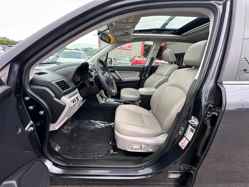 2015 Subaru Forester 4dr CVT 2.5i Limited PZEV - 22887056 - 15