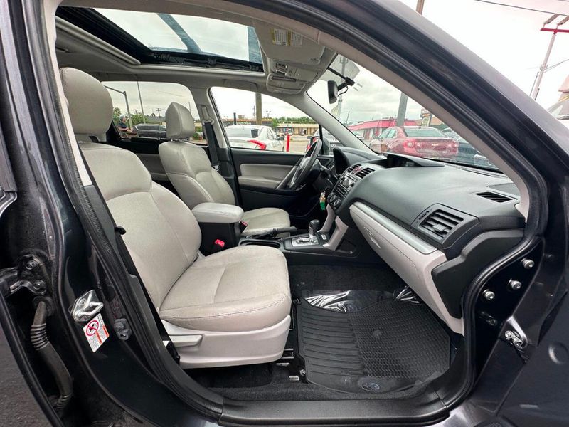 2015 Subaru Forester 4dr CVT 2.5i Limited PZEV - 22887056 - 24