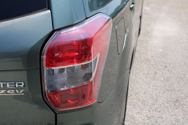 2015 Subaru Forester 4dr CVT 2.5i Premium PZEV - 23054790 - 9